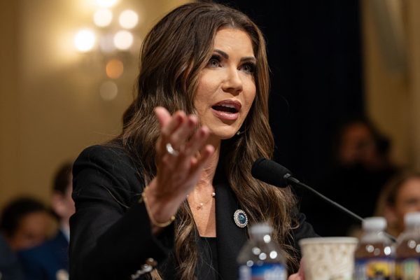 “Noem Claims Trump Can Deport Freely, Misunderstands Habeas Corpus Meaning”
