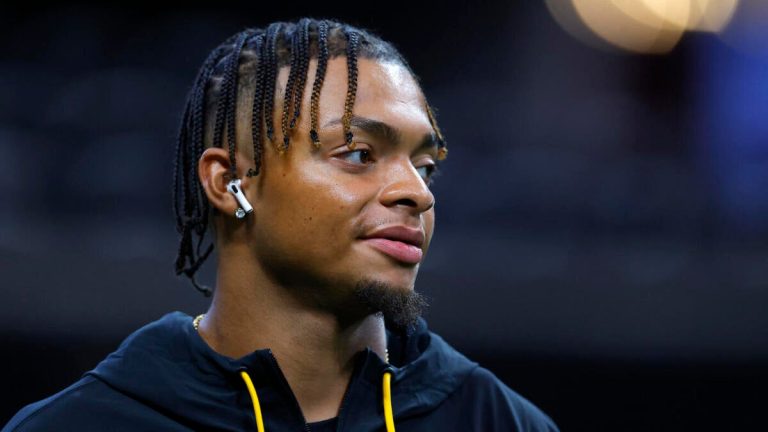 Justin Fields Praises New York Jets’ Offensive Upside: The Sky’s the Limit