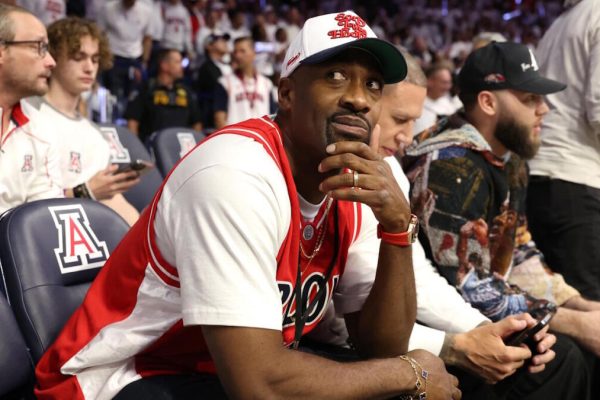 NBA Star Arenas Arrested in Gambling Case