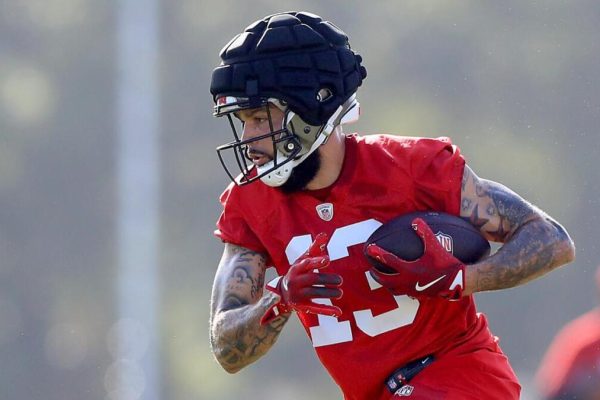 Bowles Hails ‘Fresh’ Evans